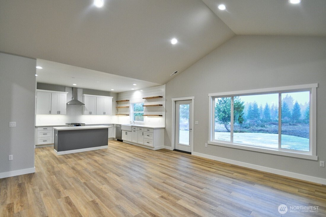 Rochester, Washington, United States 5 - 18501105
