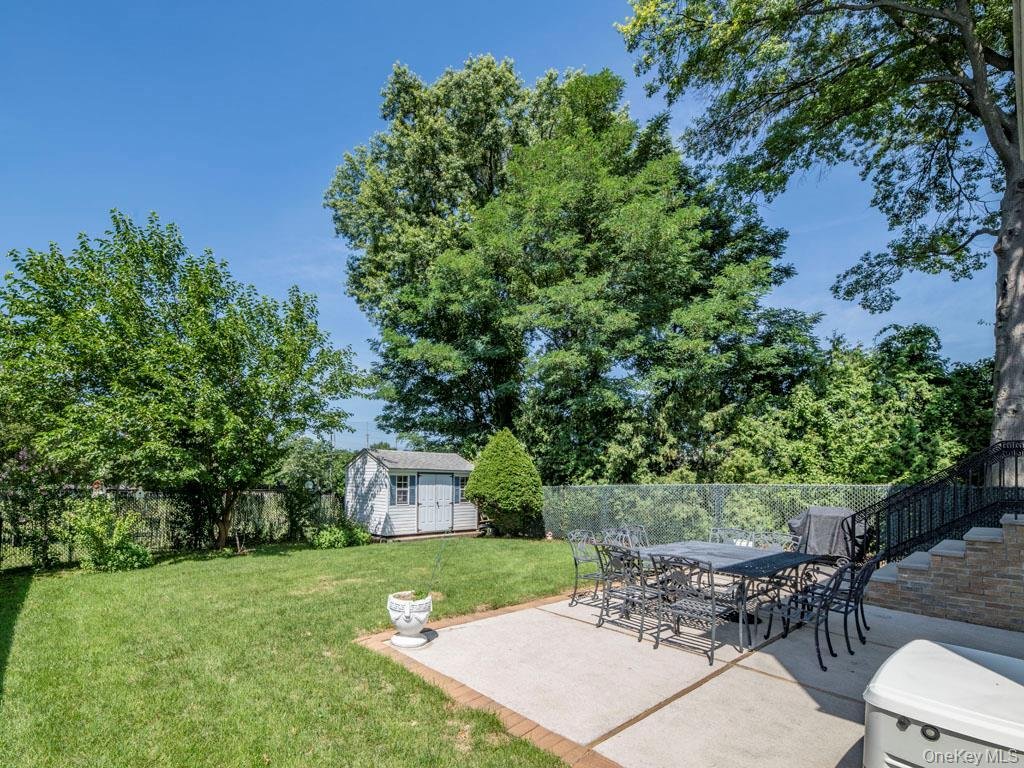 House in New Hyde Park, New York, United States 4 - 18500398