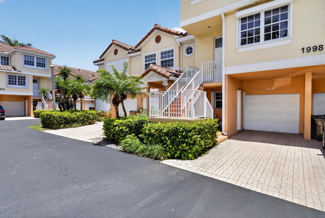 Townhouse in Deerfield Beach, Florida, United States 3 - 18503419