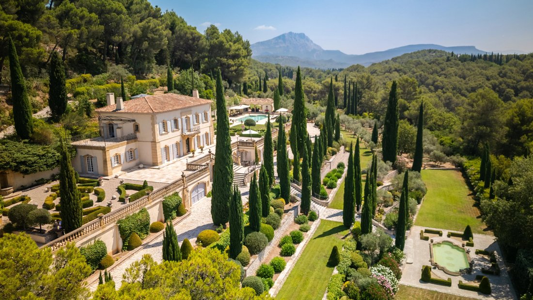 Estate in Le Tholonet, Provence-Alpes-Côte d'Azur, France 1 - 18502105