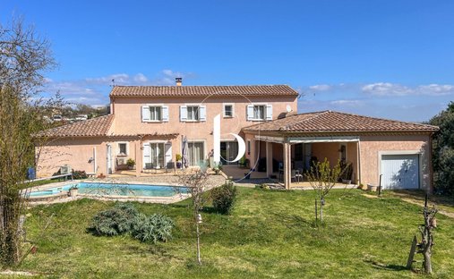 Villa a Salazac, Occitania, Francia 1