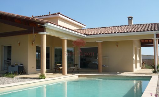 Villa in Gignac, Occitania, France 1