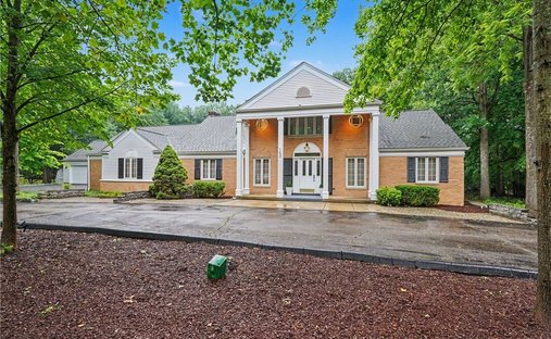 House in Stow, Ohio, United States 1