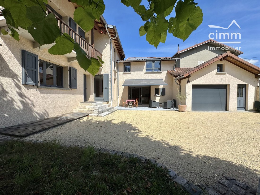 House in Corbonne-Centre-Maréchaux, Saint-Ismier, France 2 - 18389924
