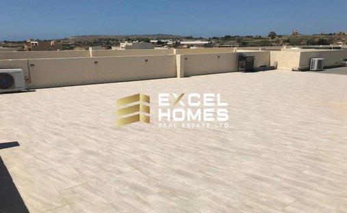 Penthouse in Ghajnsielem, Malta 1