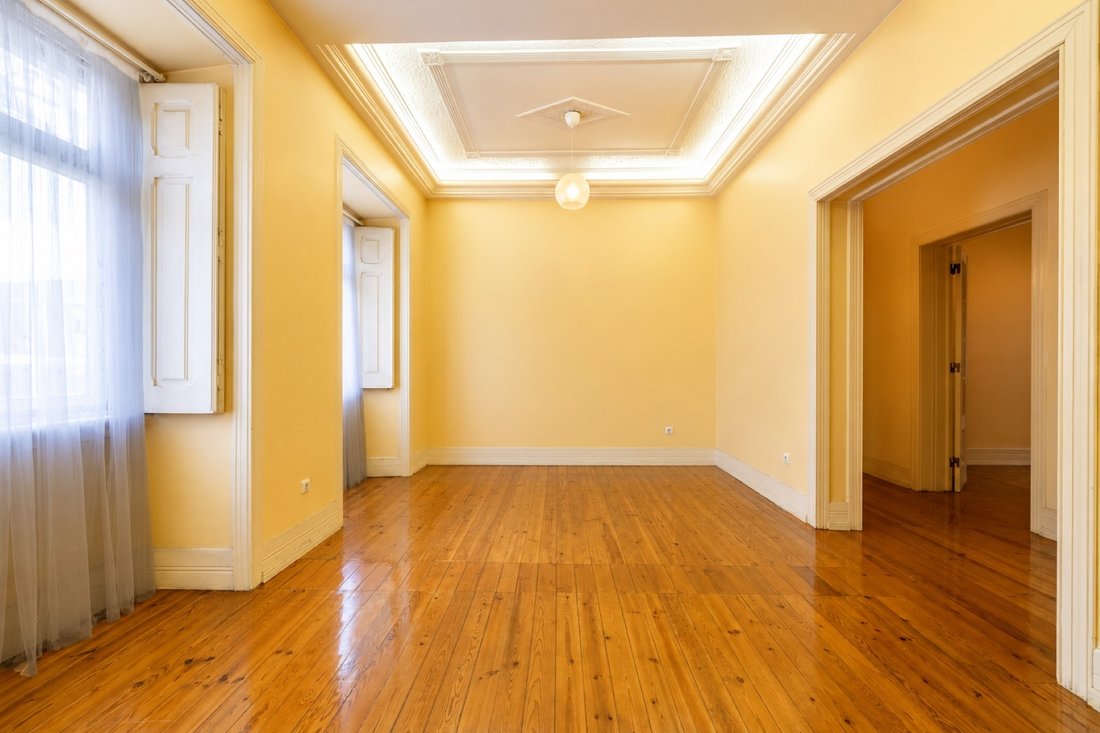 Apartment in Arroios, Lisbon, Portugal 1 - 17272865