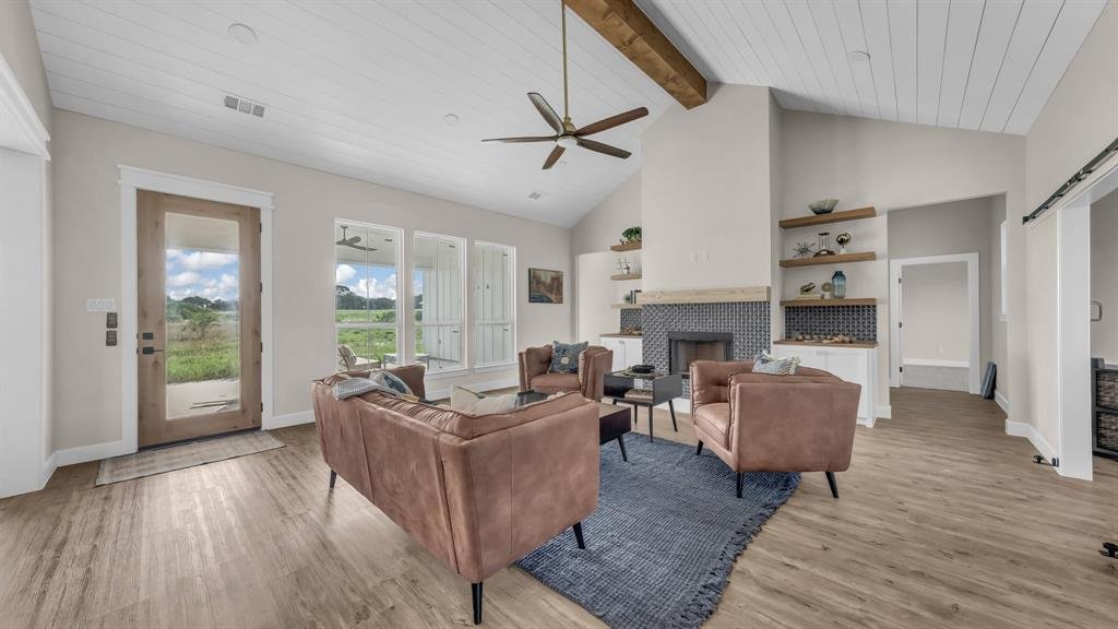 House in Granbury, Texas, United States 2 - 18500341