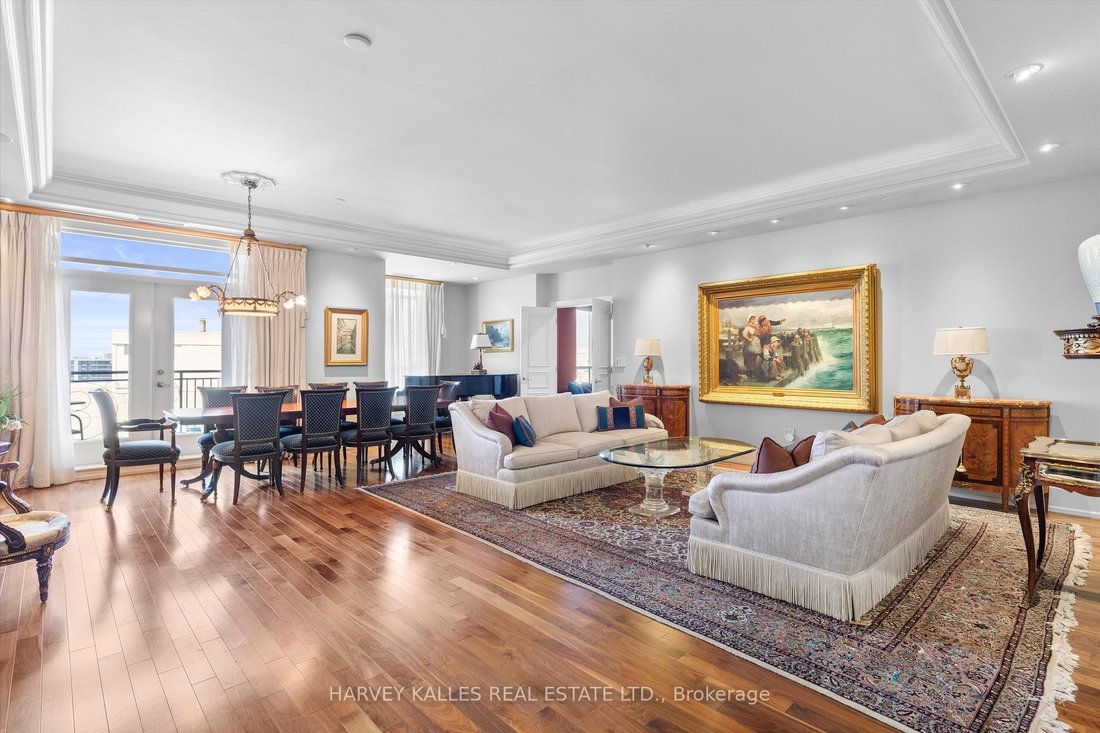 Condo in Toronto, Ontario, Canada 1 - 18504747
