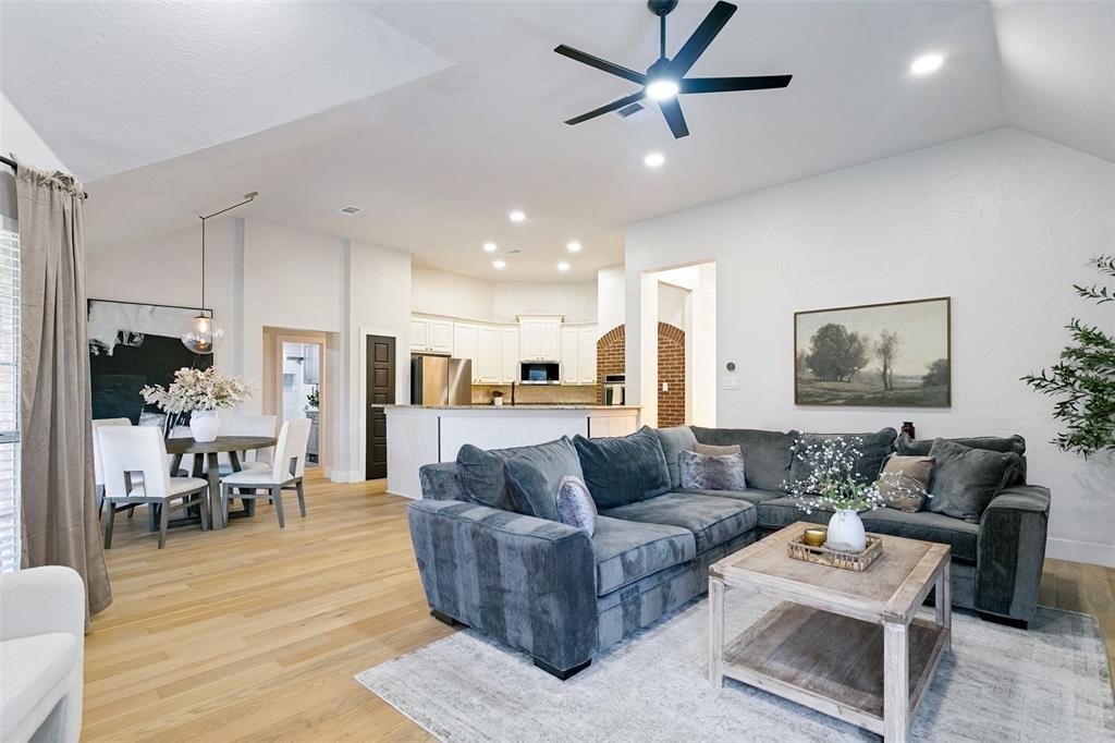 House in Frisco, Texas, United States 4 - 18500283