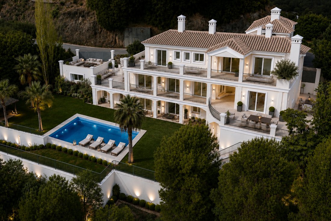 Villa in Benahavis, Andalusia, Spain 1 - 16468975
