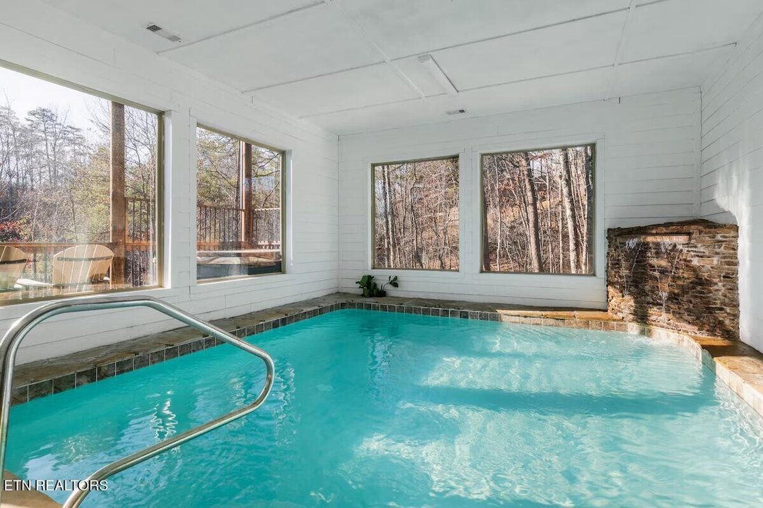House in Sevierville, Tennessee, United States 2 - 18500476