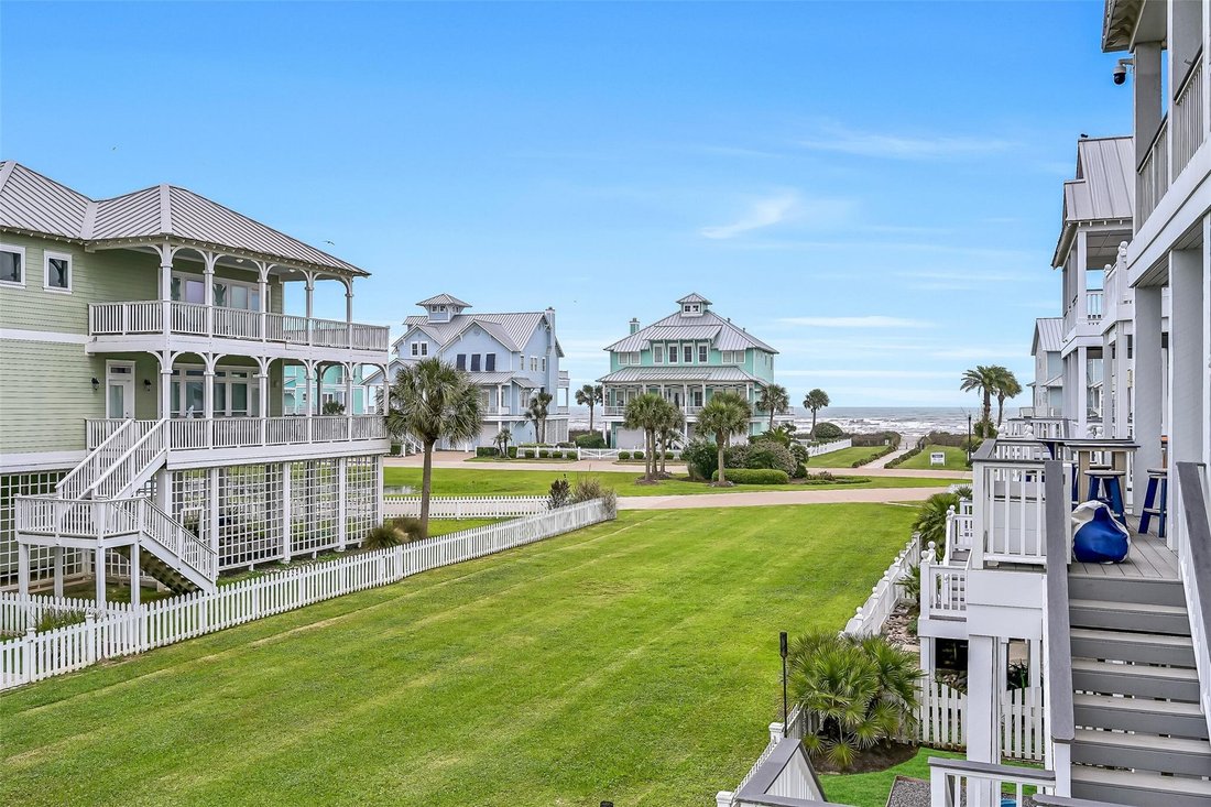 House in Galveston, Texas, United States 5 - 18500181