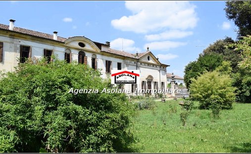 Villa a Castello di Godego, Veneto, Italia 1