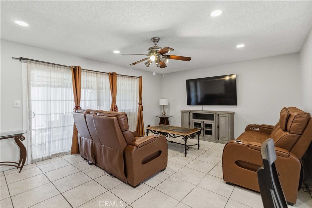 House in Simi Valley, California, United States 5 - 18504851