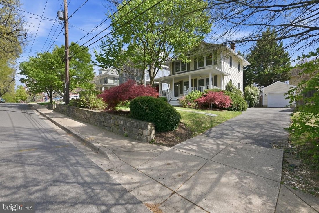 House in Chevy Chase, Maryland, United States 2 - 18506740
