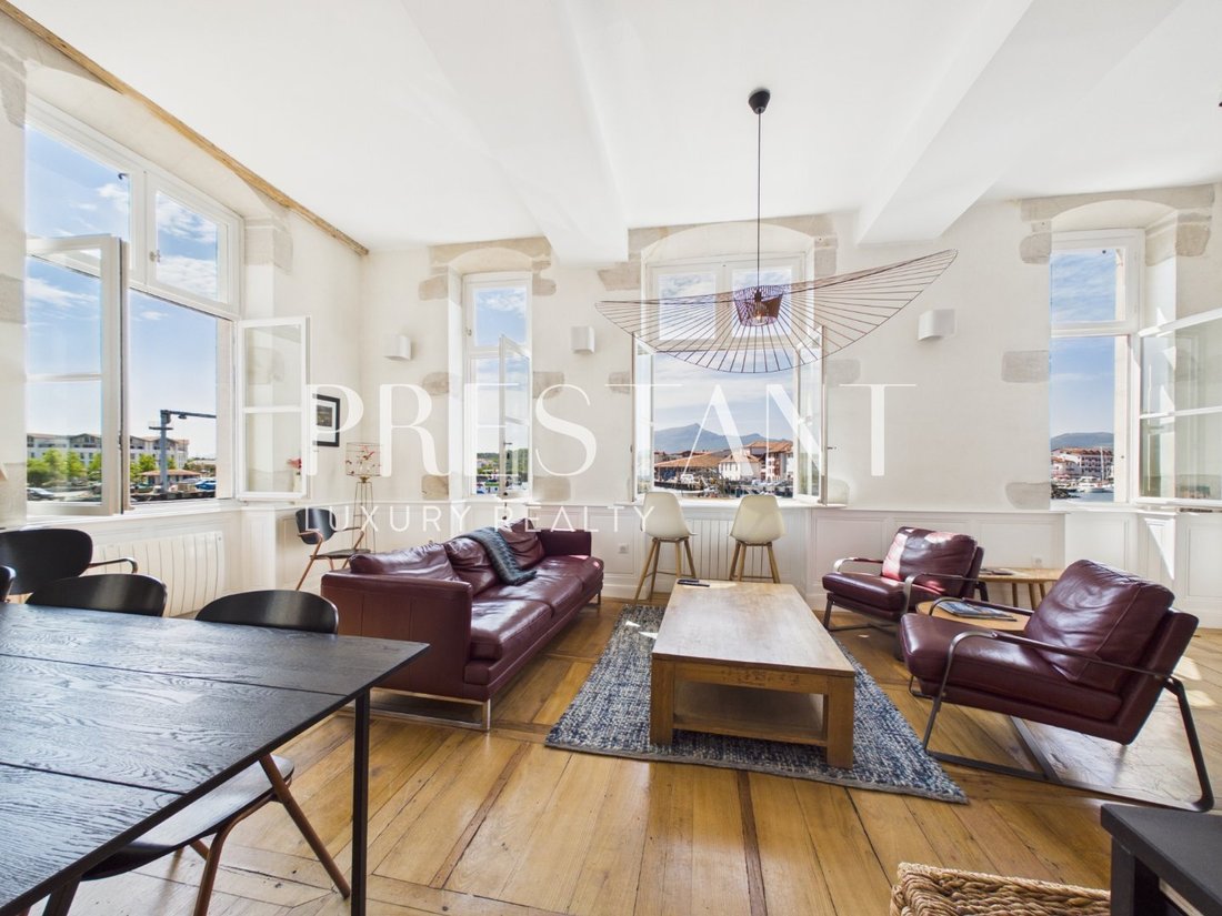 Apartment in Centre Ville, Saint-Jean-de-Luz, France 2 - 18504029