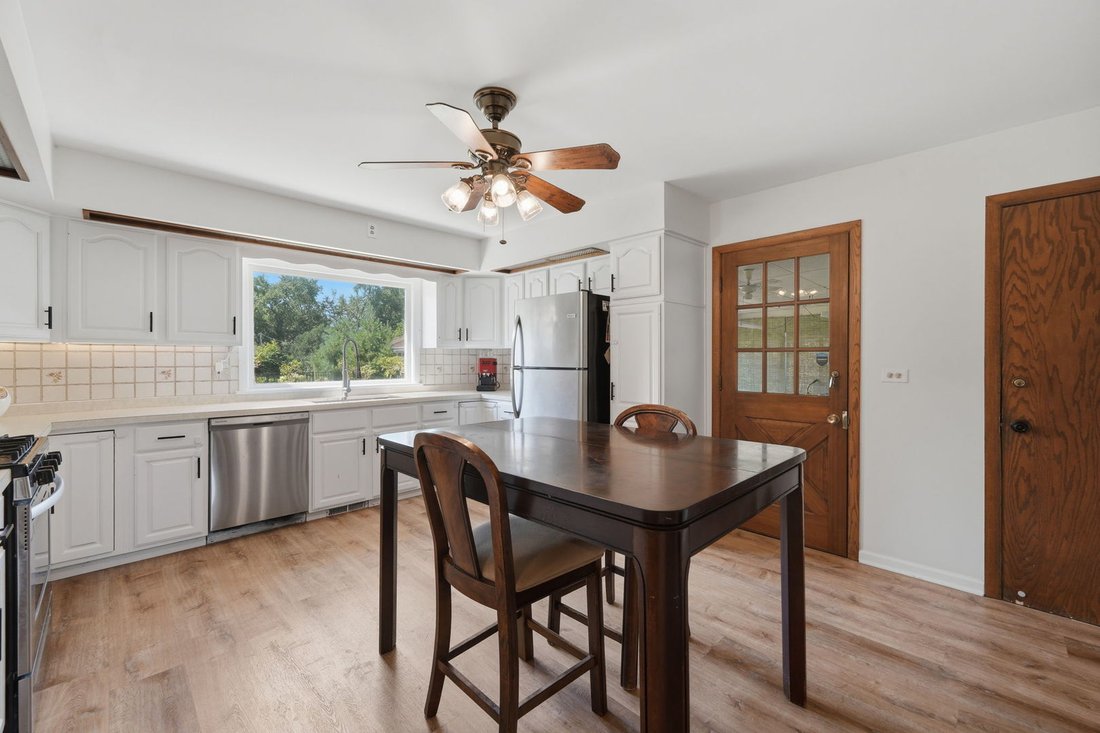House in Wood Dale, Illinois, United States 5 - 18502771