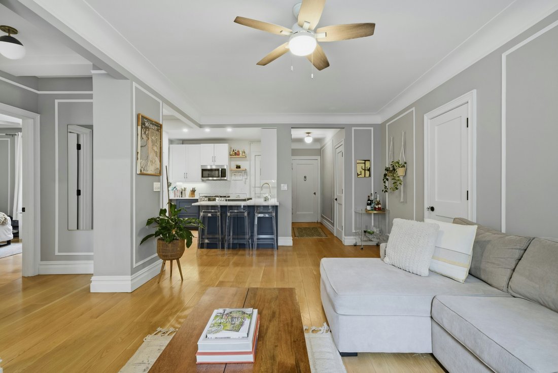 Co Op in New York, New York, United States 3 - 17708064