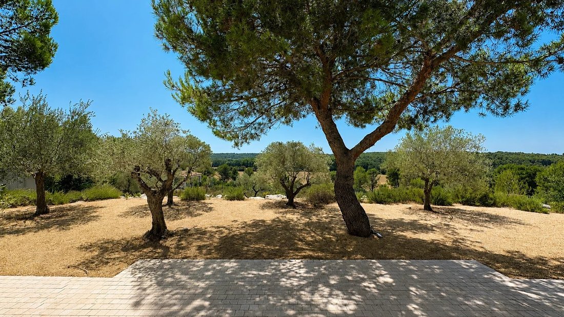 Villa in Lambesc, Provence-Alpes-Côte d'Azur, France 2 - 18501144