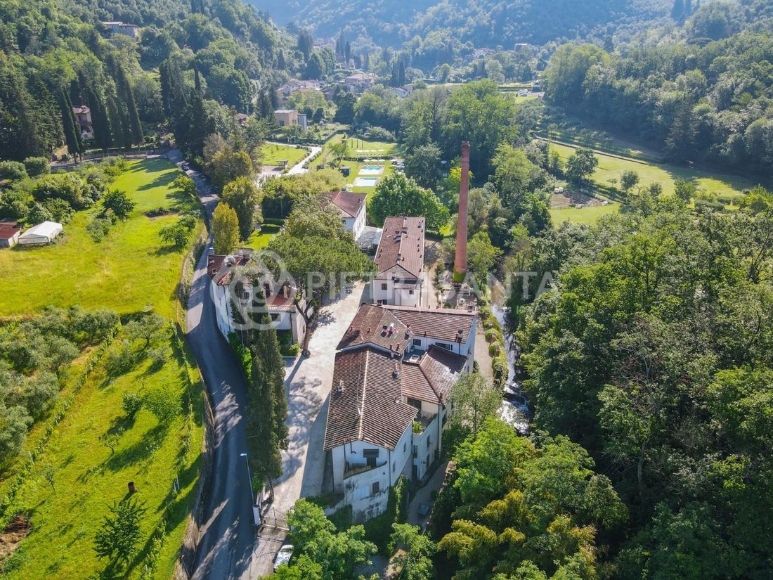Villa in Camaiore, Tuscany, Italy 5 - 18503421