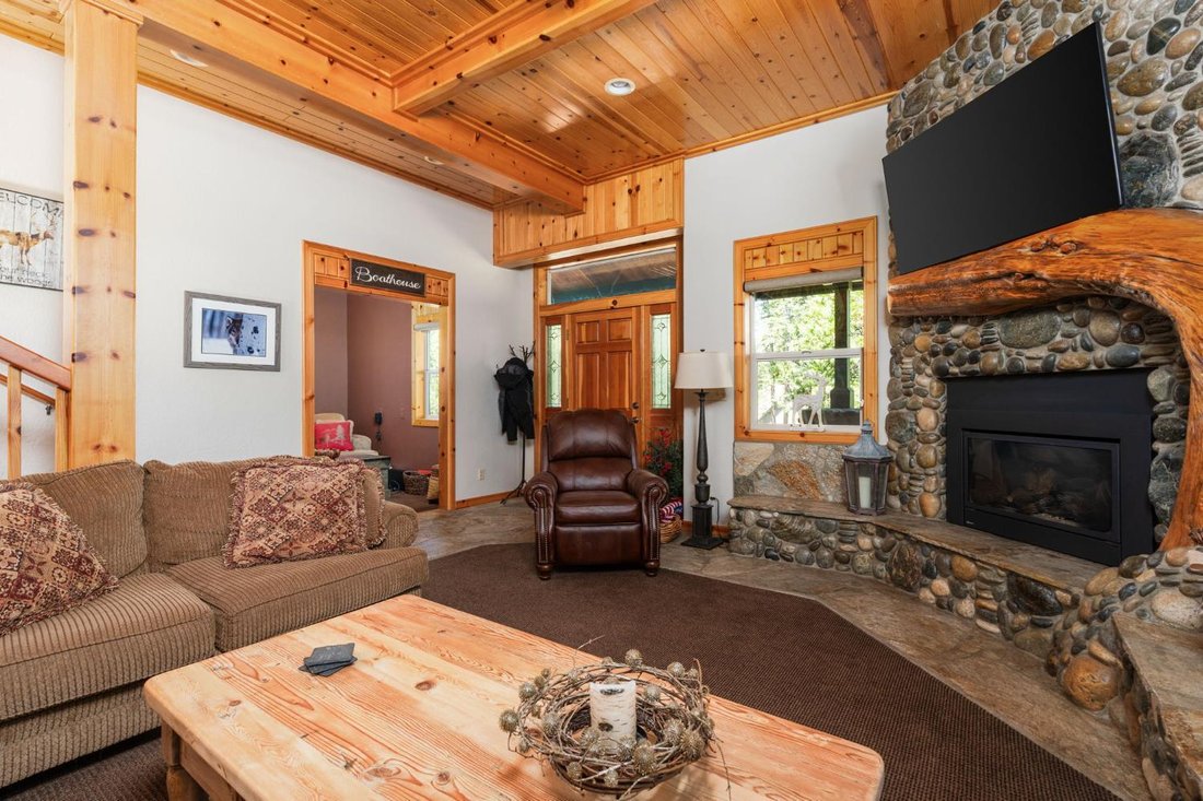 House in Shaver Lake, California, United States 3 - 18501639