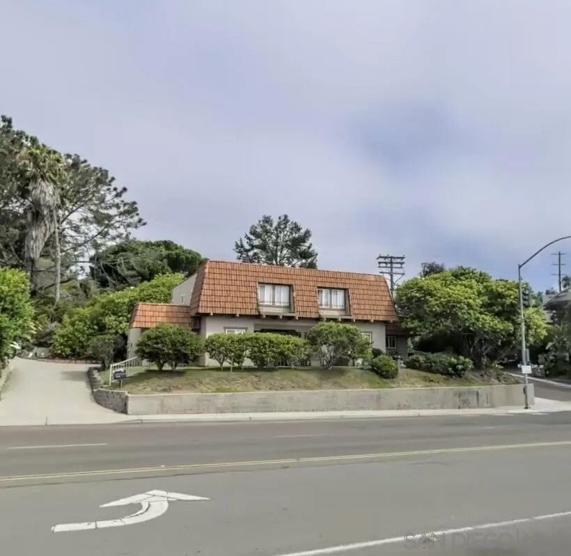 Solana Beach, California, United States 1 - 18502941