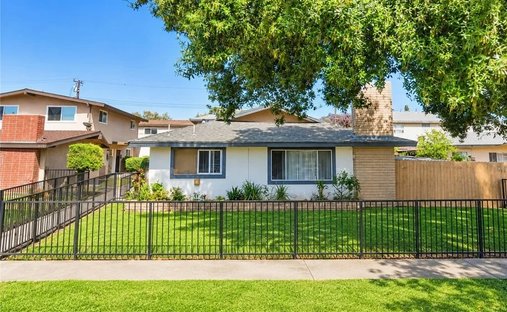 Santa Ana, California, United States 1