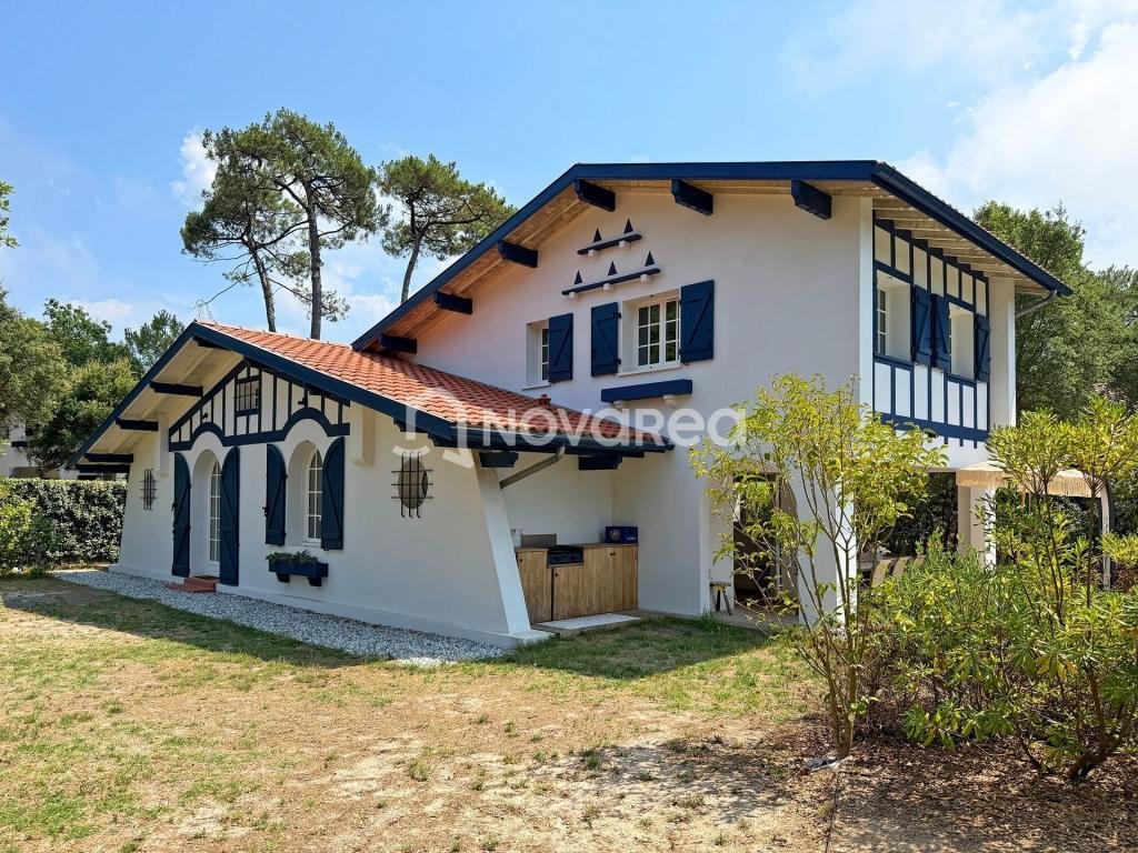 House in Soorts-Hossegor, Nouvelle-Aquitaine, France 2 - 18392159