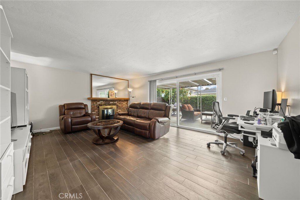 House in Signal Hill, California, United States 3 - 18078116