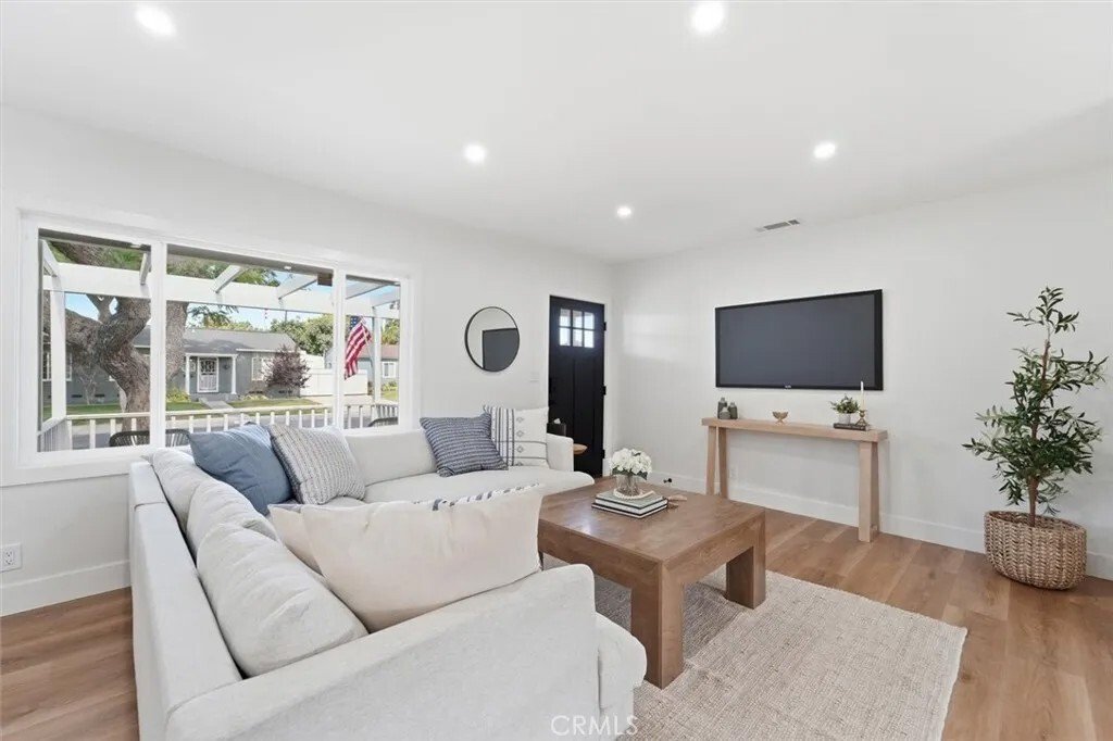 House in Lakewood, California, United States 5 - 18499218