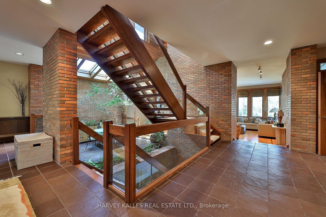 House in Toronto, Ontario, Canada 5 - 18504757