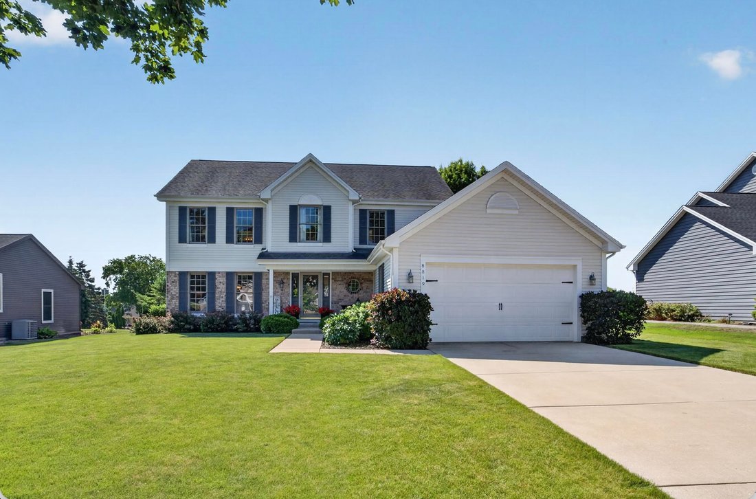 House in Franklin, Wisconsin, United States 1 - 18498889