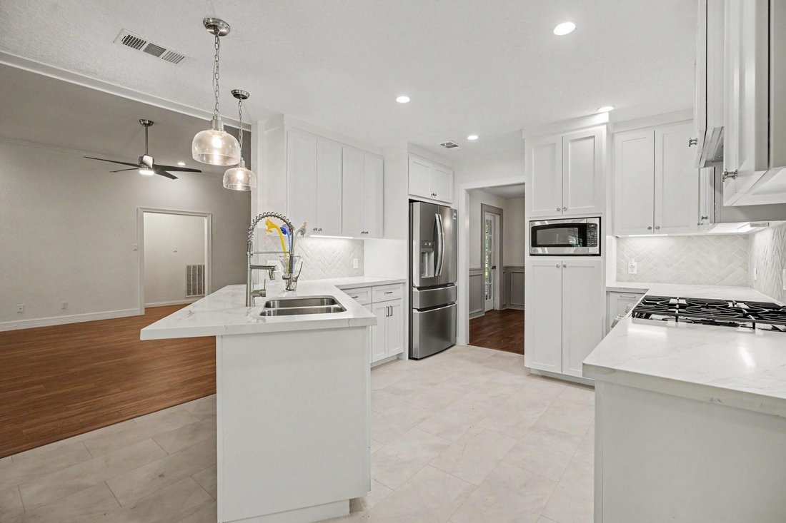 House in Dickinson, Texas, United States 3 - 18503662