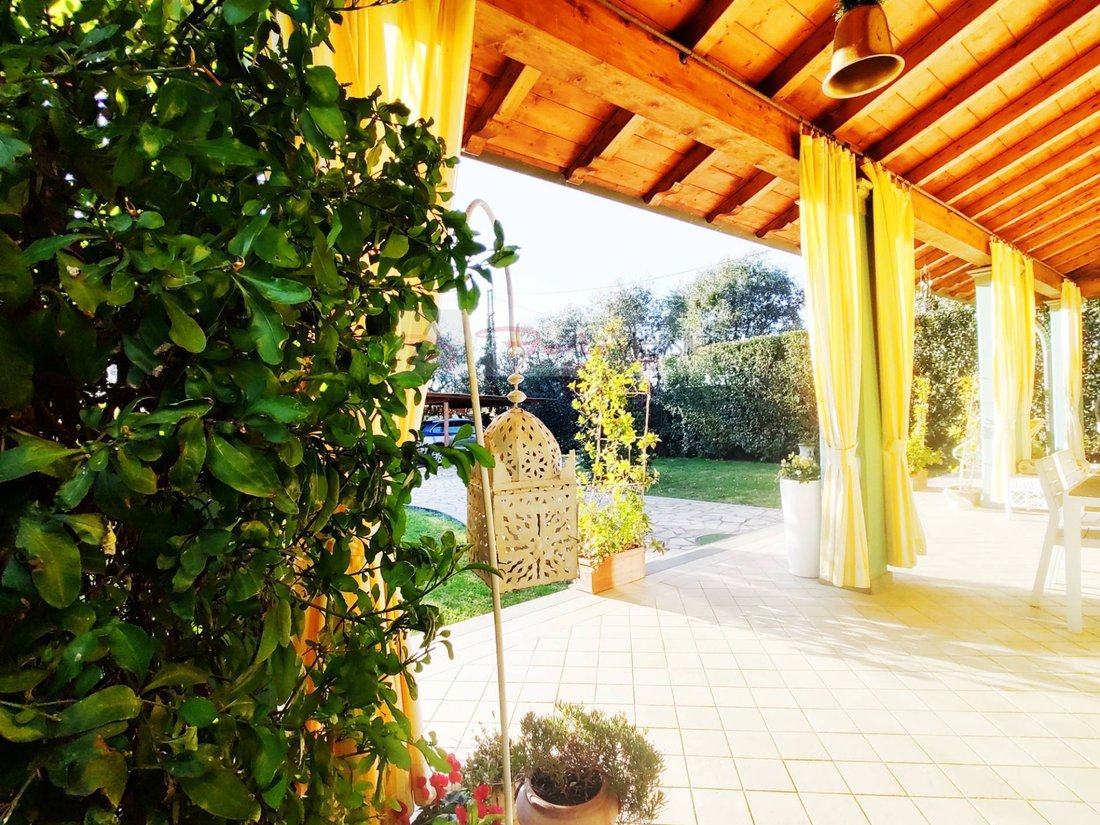Villa in Seravezza, Tuscany, Italy 1 - 18504681