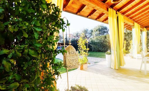Villa a Seravezza, Toscana, Italia 1