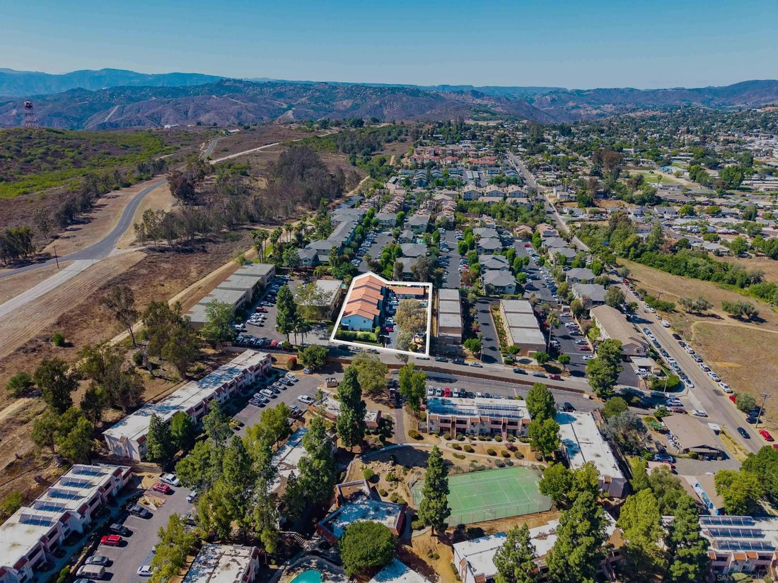 Fallbrook, California, United States 4 - 18502993