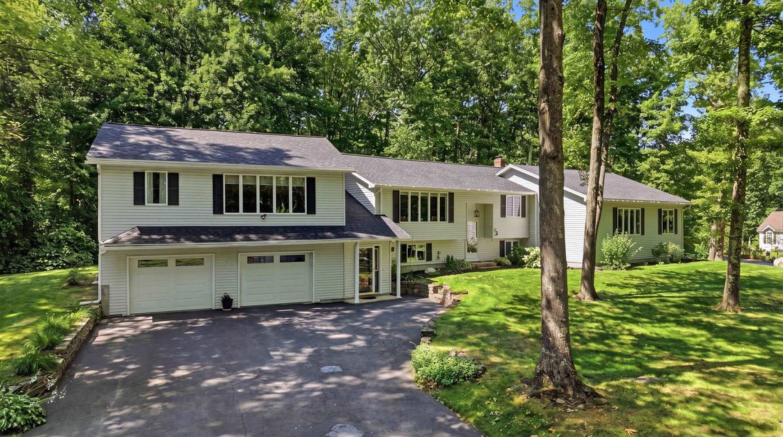 House in Hooksett, New Hampshire, United States 2 - 18499672