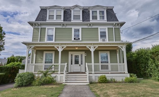 House in Waltham, Massachusetts, United States 1