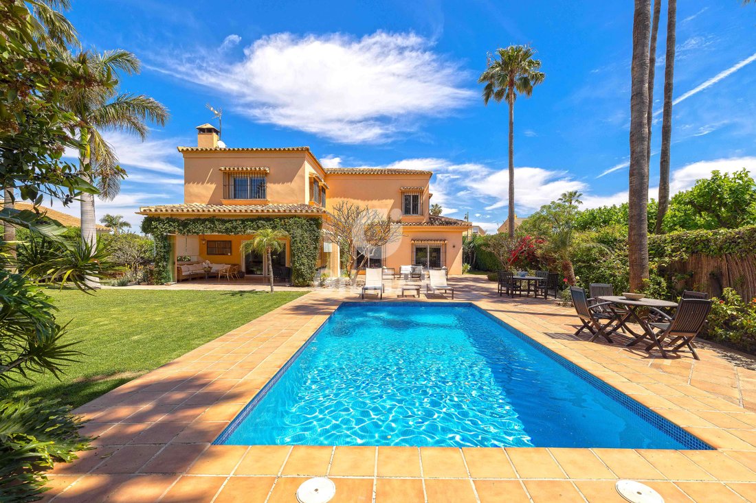 Villa in Churriana, Malaga, Spain 1 - 18499521