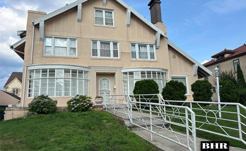 House in New York, New York, United States 1
