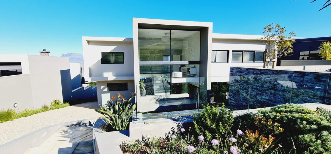 House in Glenlily, Cape Town, South Africa 2 - 18499607