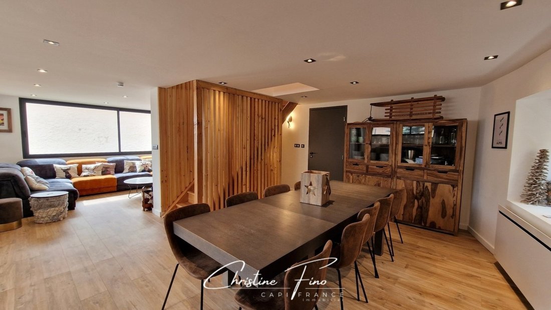 Chalet in Montgenèvre, Provence-Alpes-Côte d'Azur, France 2 - 15895980