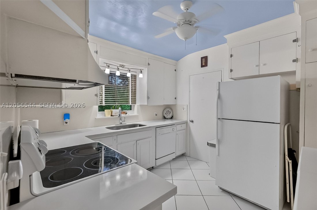 House in Miami, Florida, United States 5 - 18499646