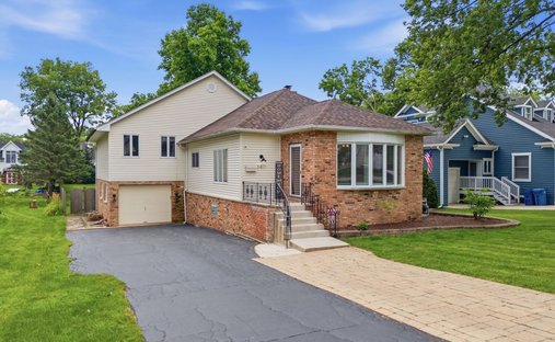 House in Downers Grove, Illinois, United States 1