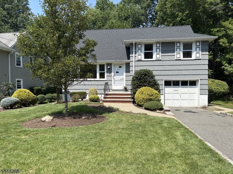 House in Livingston, New Jersey, United States 1 - 18456389