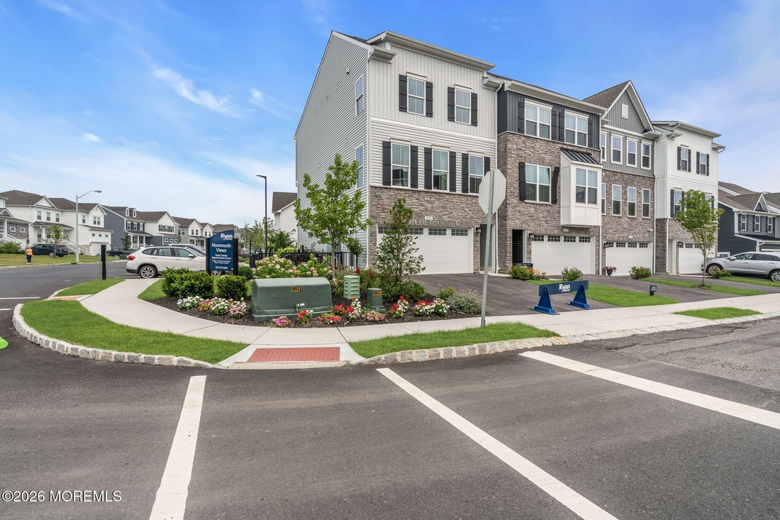 House in Freehold Township, New Jersey, United States 4 - 18505324