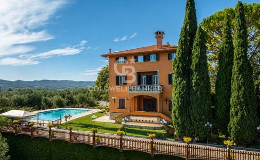 Villa in Corciano, Umbria, Italy 1