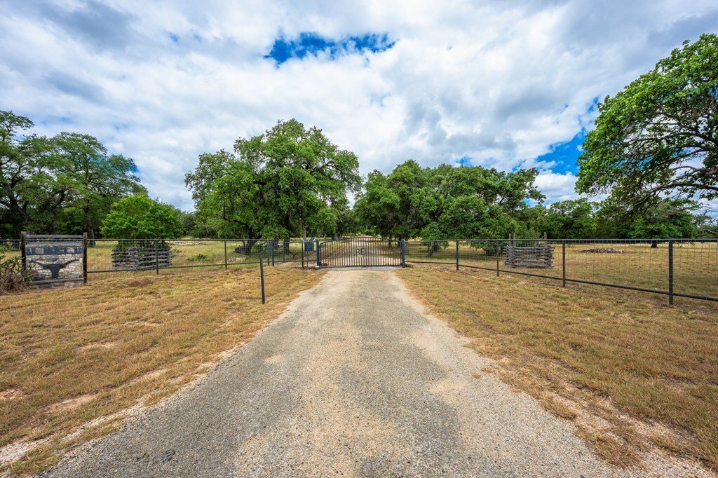 House in Kerrville, Texas, United States 2 - 18499243