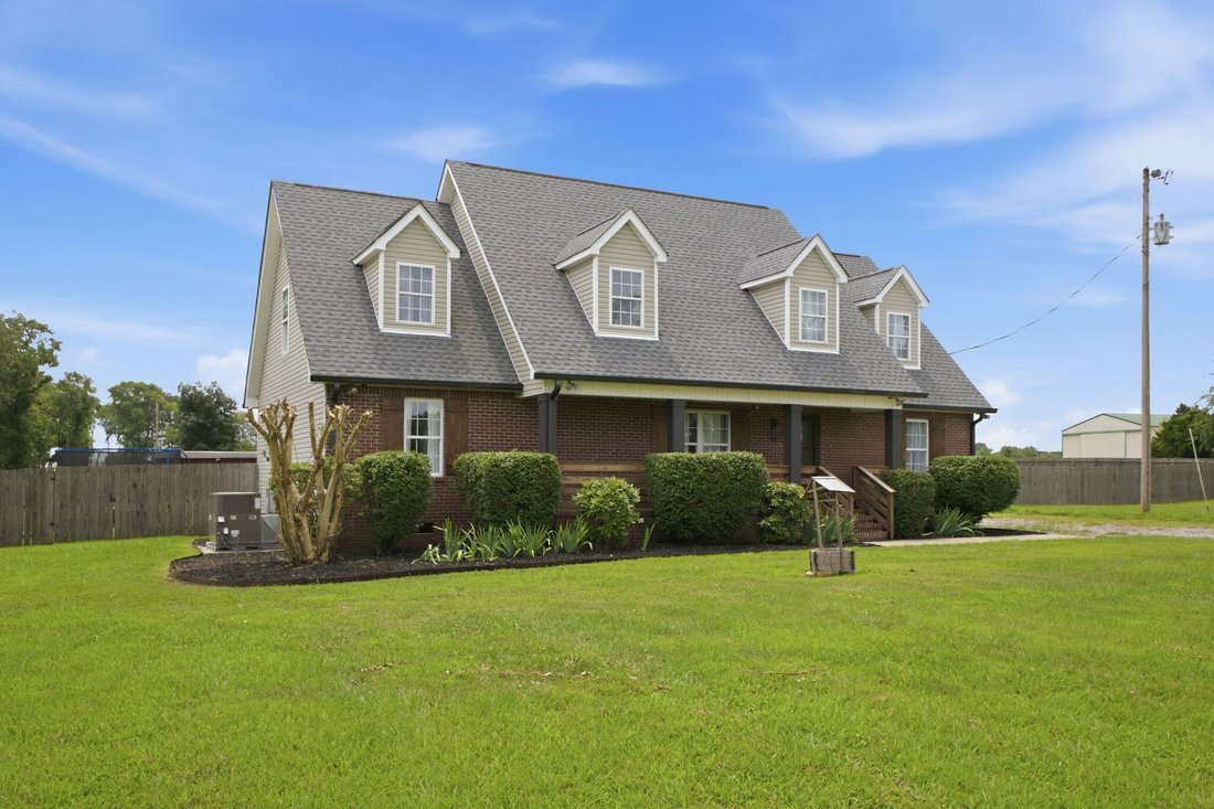 House in Chapel Hill, Tennessee, United States 3 - 18042342
