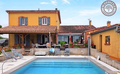 House in Casse Martin, L'Isle-Jourdain, France 1